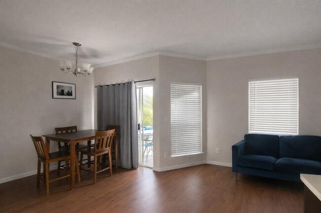 Building Photo - 6000 Shepherd Mountain Cove