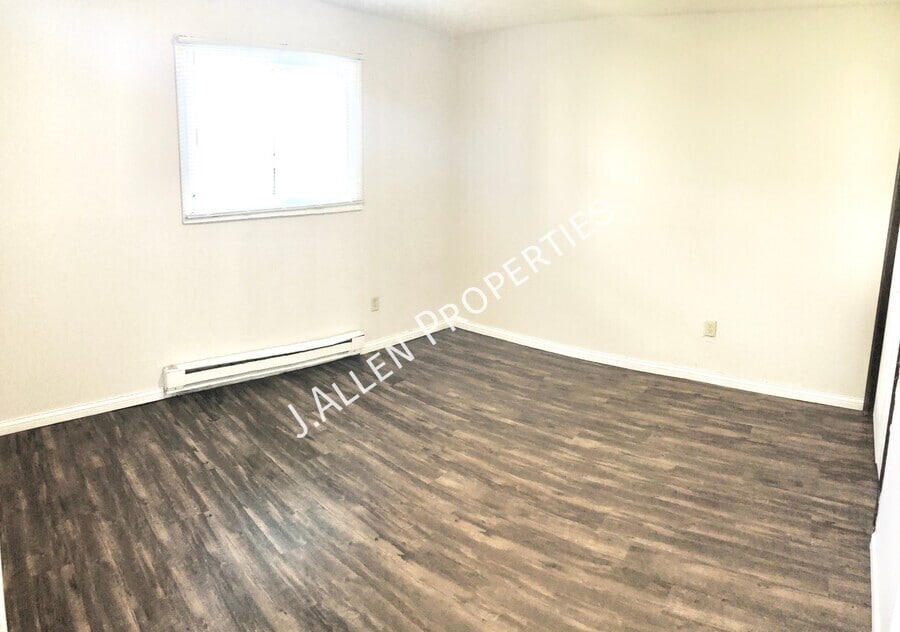 Building Photo - 111 Gold Strike Dr