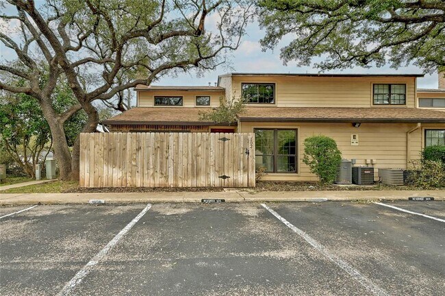 Building Photo - 4159 Steck Ave