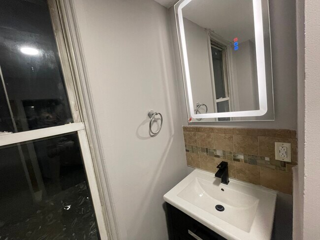 Foto del edificio - 539 Hamilton St