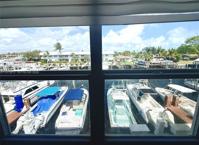 Foto del edificio - 2533 NE 15th St