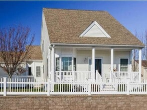 Building Photo - 55 Ashburton Dr