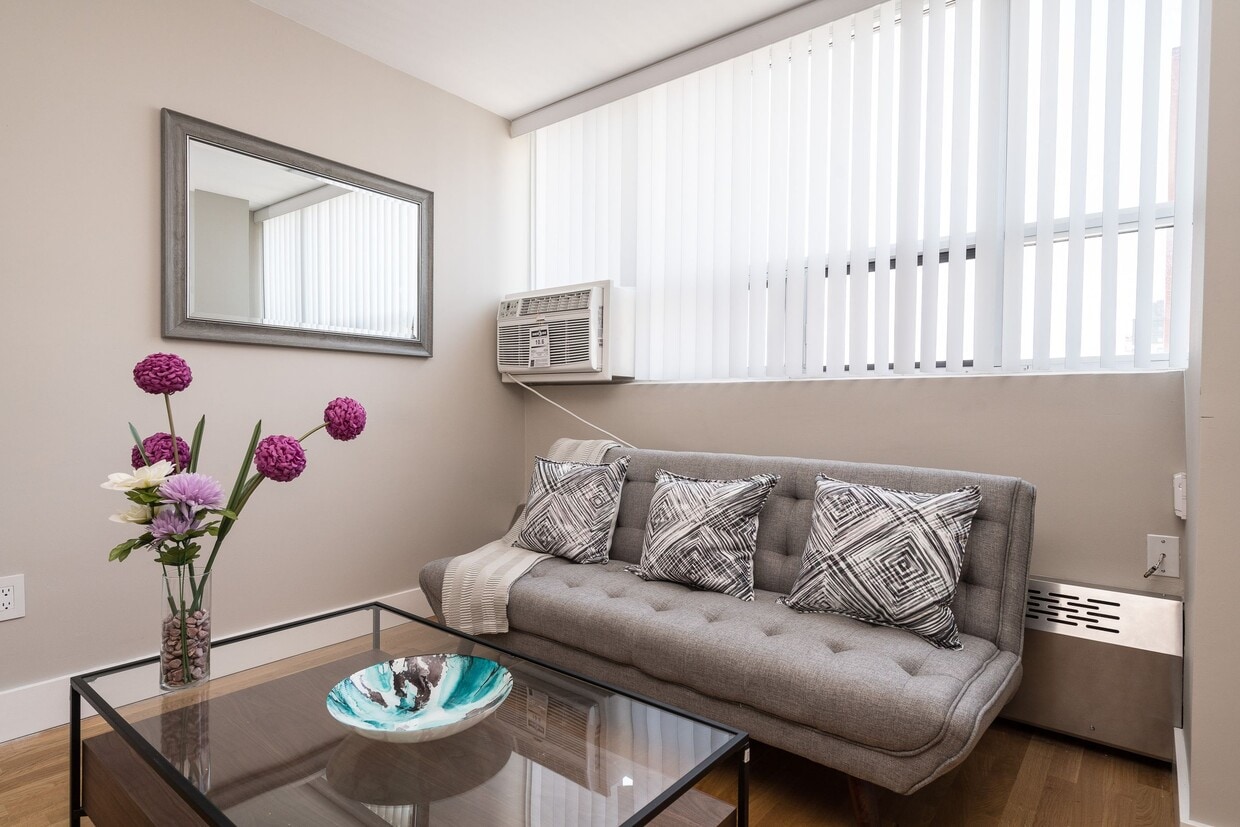 Photo principale - 730 St Clarens Ave