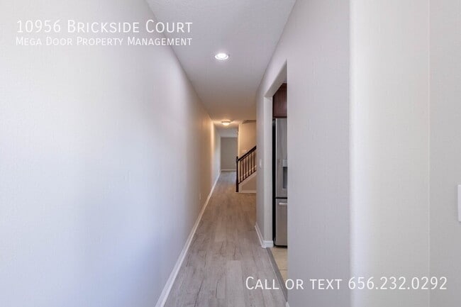 Building Photo - 10956 Brickside Ct