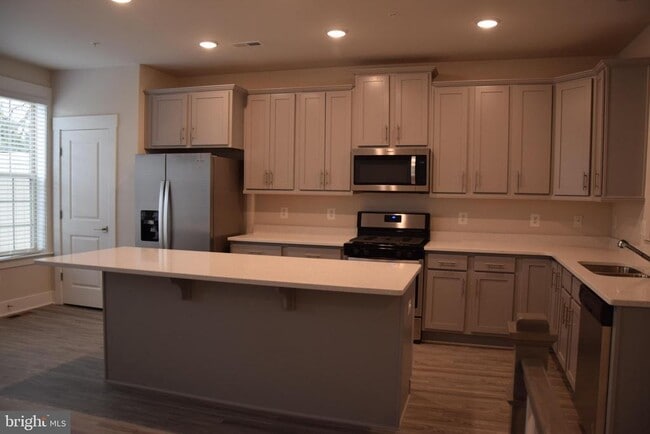 Building Photo - 2915 Osprey Way