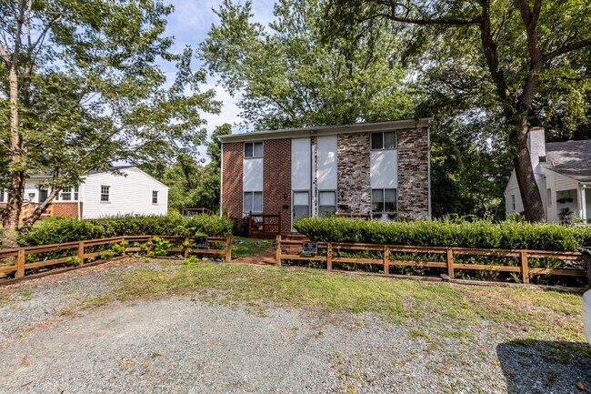 Foto del edificio - 223 Stribling Ave