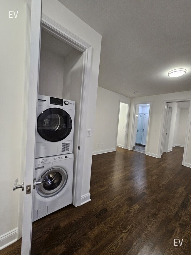 Foto del edificio - 200 W 58th St