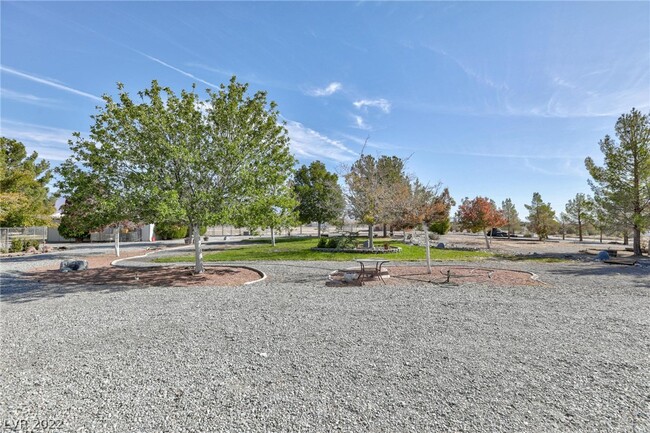 Building Photo - 3950 Effinger Rd