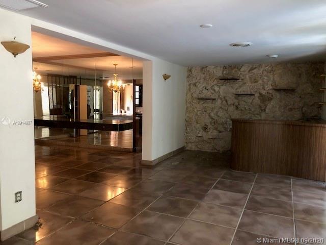 Building Photo - 25 Samana Dr
