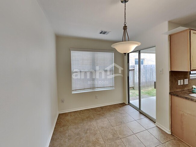 Building Photo - 2322 Old Ox Rd