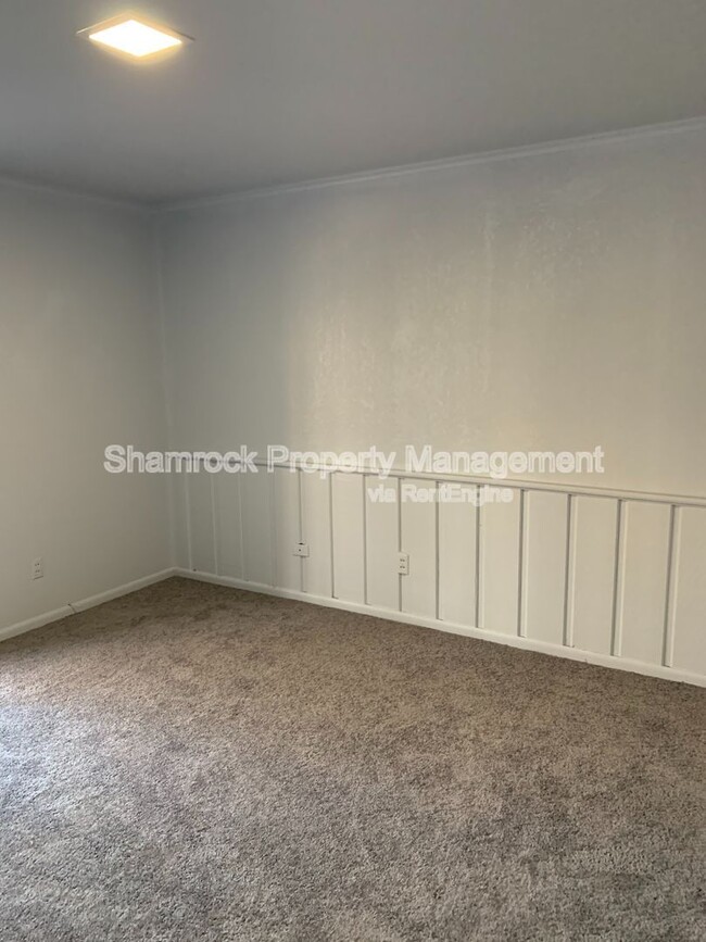 Building Photo - 5312 Lake Charles Dr