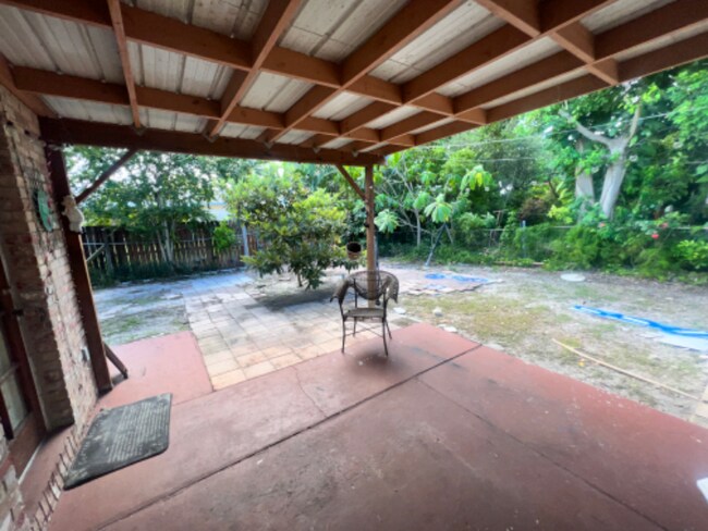 Foto del edificio - 3651 NE 14th Ave