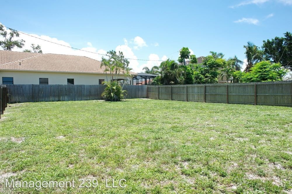 Foto del edificio - 3 br, 2 bath House - 10760 VANDERBILT Dr.