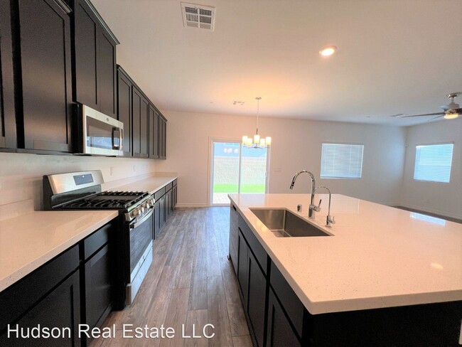 Foto del edificio - 4 br, 2.5 bath House - 7014 Noah Raven Street