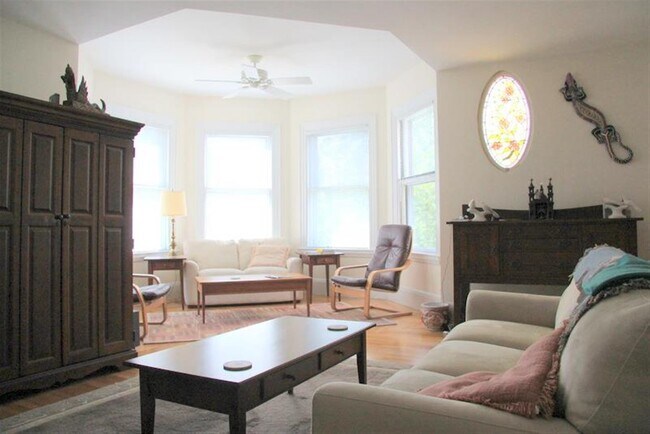 Foto del edificio - 20 Highland Ave