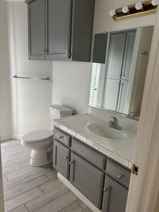 Foto del edificio - 6194 W San Ramon Ave