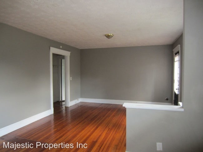 Building Photo - 621-631 Clemmer Ave