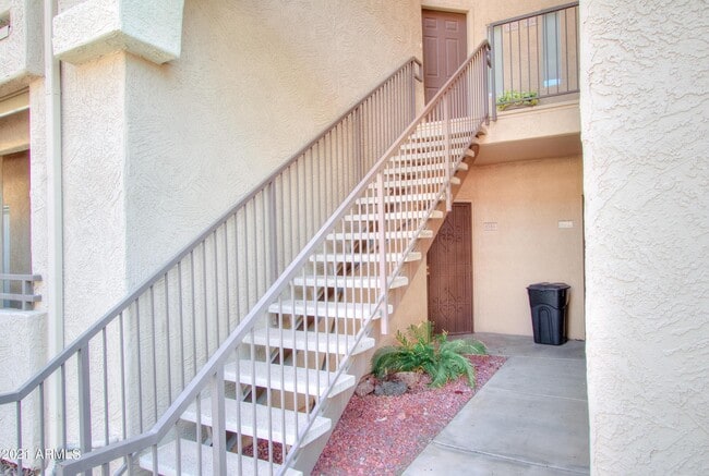 Building Photo - 10410 N Cave Creek Rd