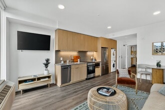 Building Photo - Holloway