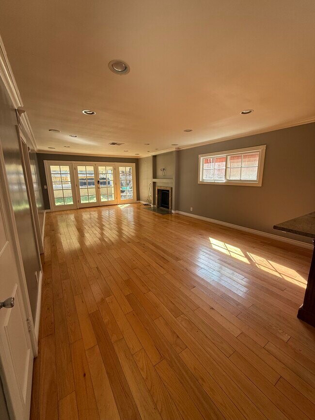 Building Photo - 20934 De Mina St