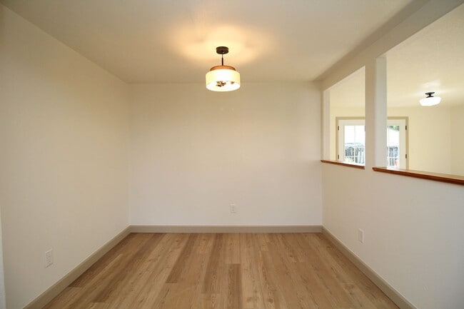 Foto del edificio - 11318 NE Siskiyou St