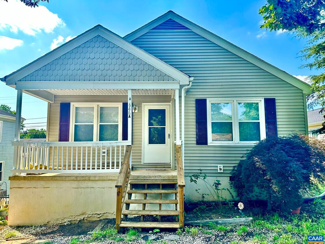 Foto principal - 646 S Delphine Ave