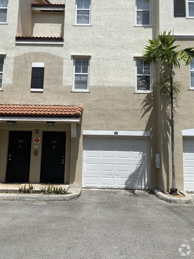 Building Photo - 5980 W Sample Rd