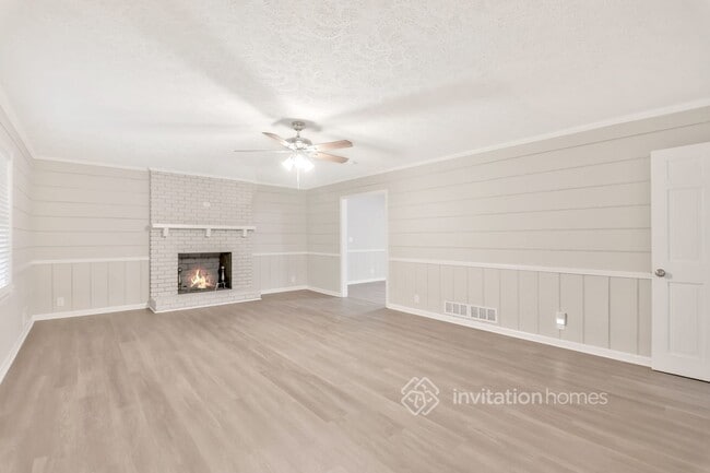 Building Photo - 485 Monteign Ct SW