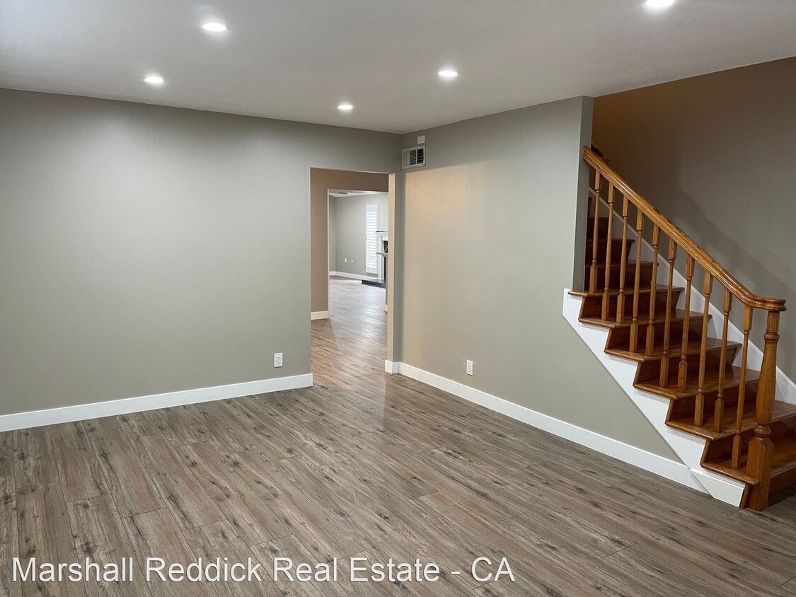 Primary Photo - 5 br, 3 bath House - 17822 Tamcliff Ave