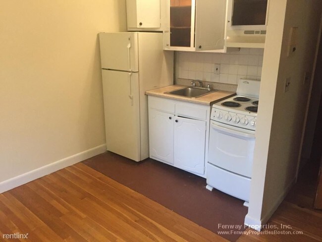 Foto del edificio - 160 N Beacon St