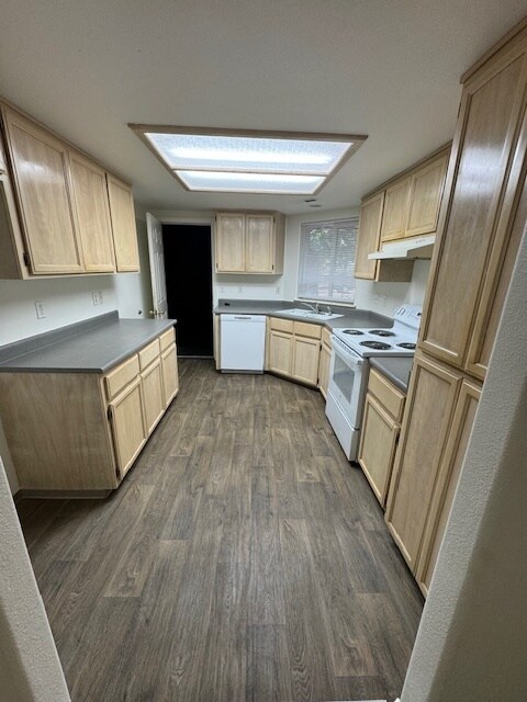 Foto del edificio - 887 Columbine Way