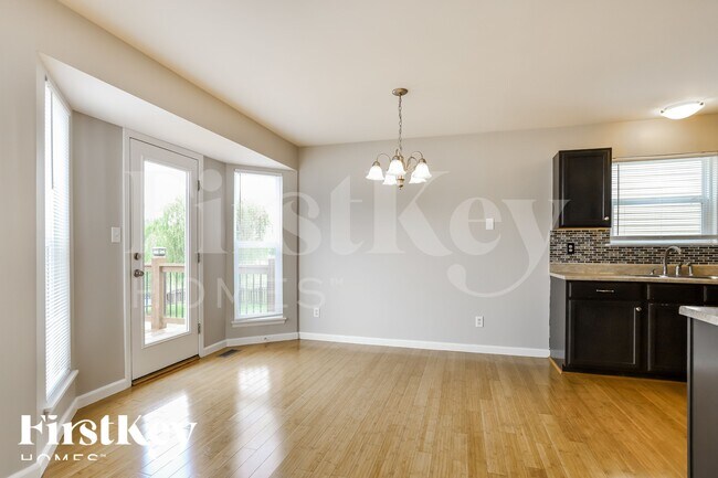 Foto del edificio - 121 Brookfield Blvd