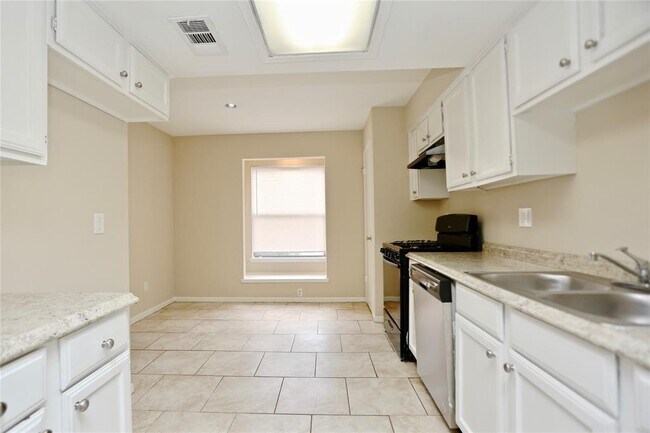 Foto del edificio - 2806 Elm Grove Ct