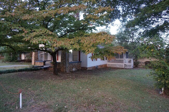 Foto del edificio - 1194 Birmingham St