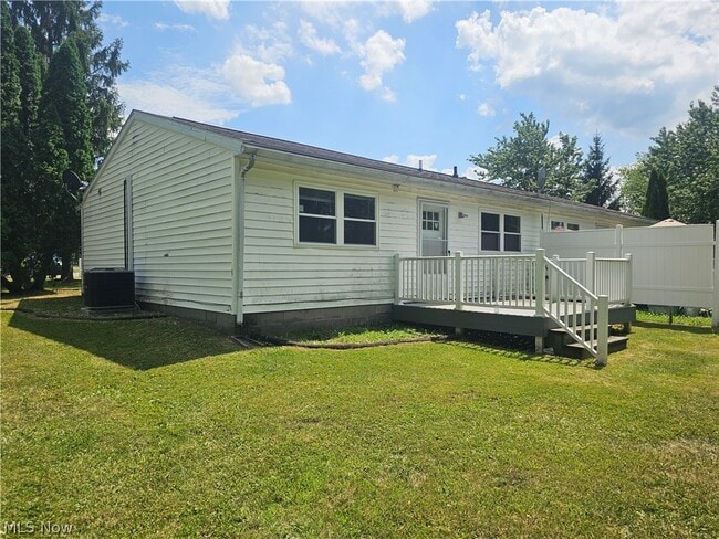 Building Photo - 14742 Hillcrest Ave