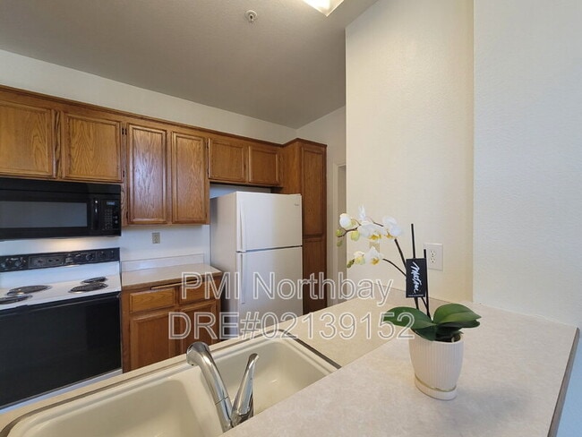 Foto del edificio - 68 Manchester Dr