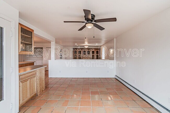 Building Photo - 990 Beech St