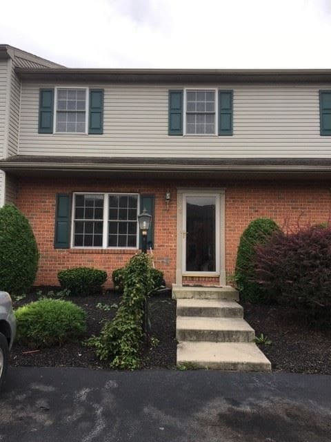 Primary Photo - 3 br, 2.5 bath House - 225 NICOLE WAY