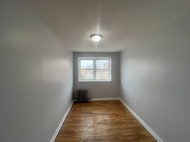 Foto del edificio - 6 Pomona Ave