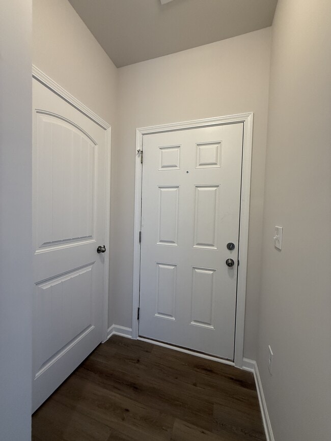 Foto del edificio - 274 Deodora Ln