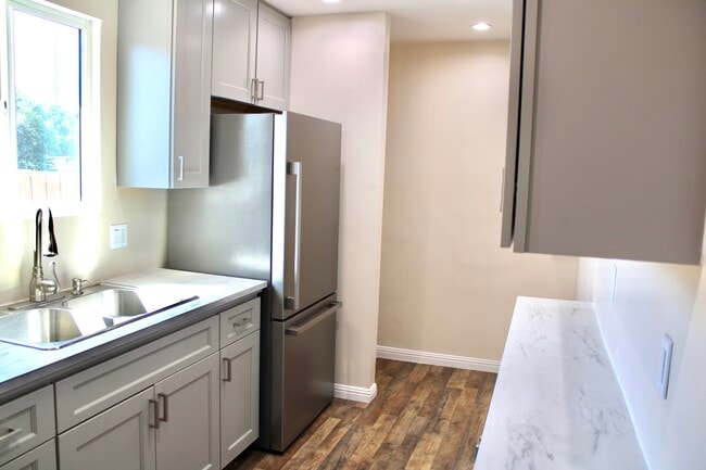 Kitchen and Laundry Hookups - 13500 Osborne St