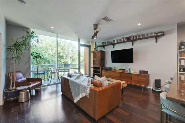 Building Photo - 1600 Barton Springs Rd