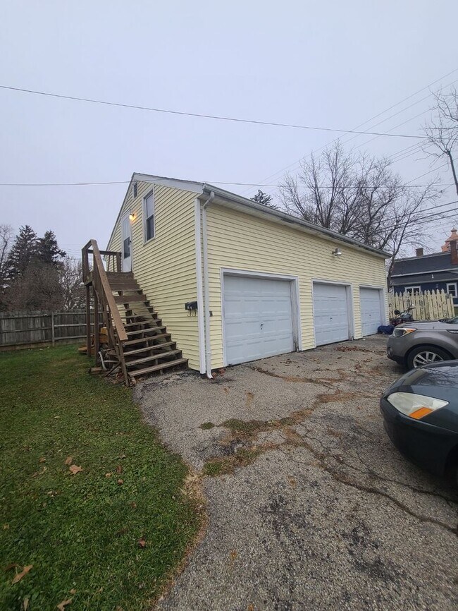 Foto del edificio - 138 N Madison Rd
