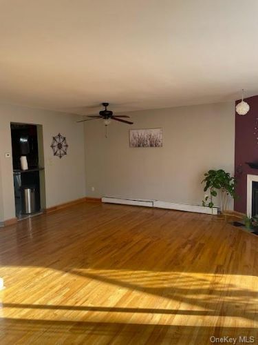 Building Photo - 23 Brookside Dr W