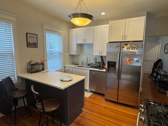 Foto del edificio - 26 Roseclair St