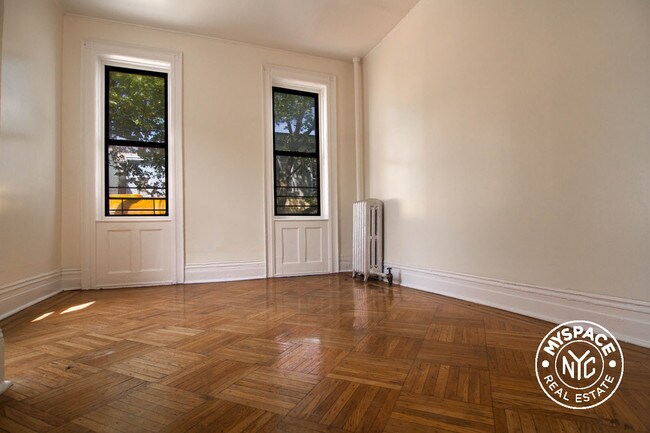 Foto del edificio - 2608 Albemarle Rd