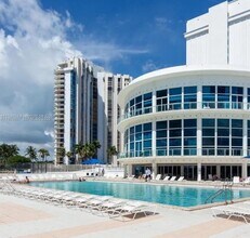 Building Photo - 5445 Collins Ave