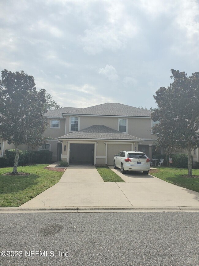 Foto del edificio - 1625 Vineland Cir