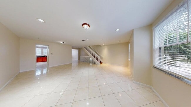 Foto del edificio - 690 Amador Ln