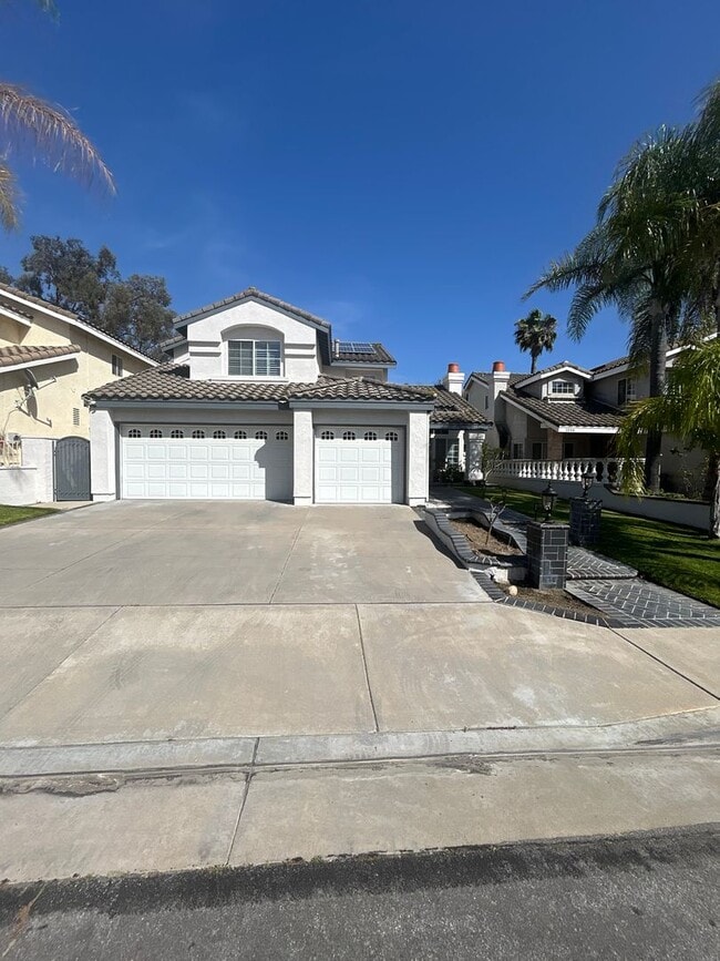 Building Photo - 1046 S Mountcrest Ct